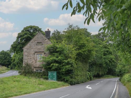 Hathersage House | Whim Cottage