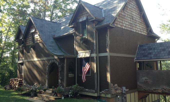 Skyland Bed & Breakfast | Whimsical Mountain retreat with gorgeous views and privacy.