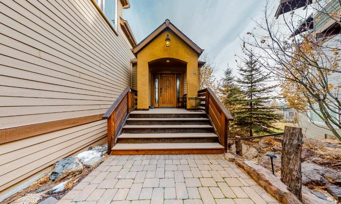 Bend House | Whiskey Mountain Lookout