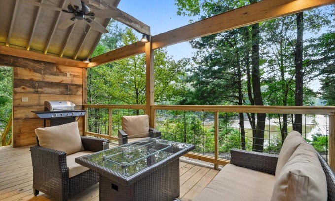 Petal Cabin | Whiskey on the River
