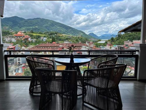 Sa Pa Bed & Breakfast | Whisper Stay I The Hillside Home