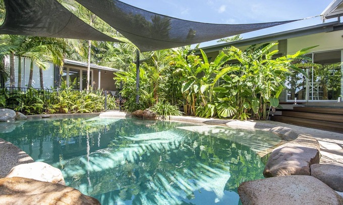Nelly Bay House | Whispering Palms, Nelly Bay