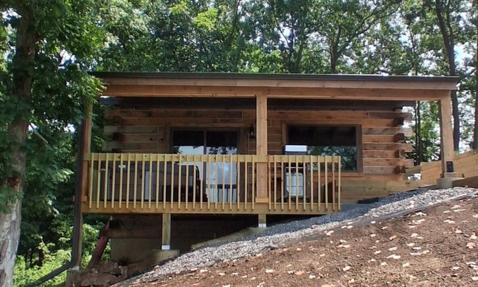 De Soto Cabin | Whispering Winds Sleep 2 Hot Tub, Whispering Winds Sleeps 2 Hot Tub