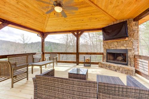 Blue Ridge House | Whispering Woods