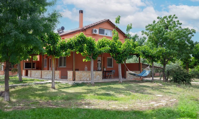 Nea Tirintha House | White & Blue Country House Nafplio