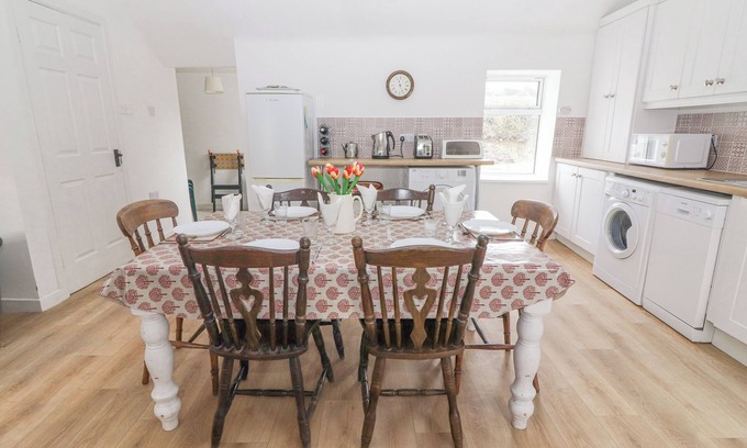 Abbeyfeale Cottage | White Cottage