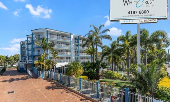 Torquay Apartment | White Crest Apartments