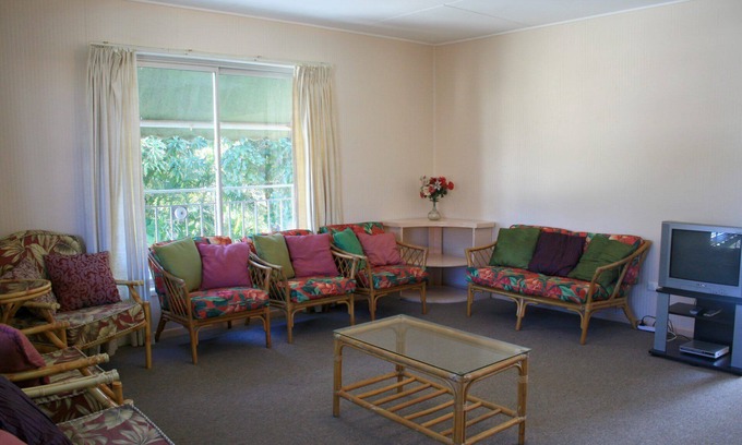 Currumbin Apartment | White Dolphin 5 Summa