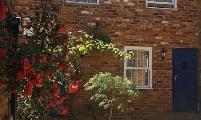 Linslade Hotel | White horse Pub