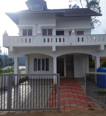 Ooty House | White house