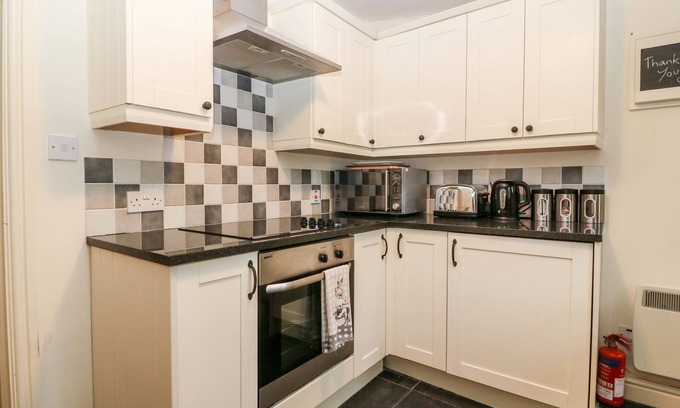 Brynsiencyn Cottage | White Lilac Cottage