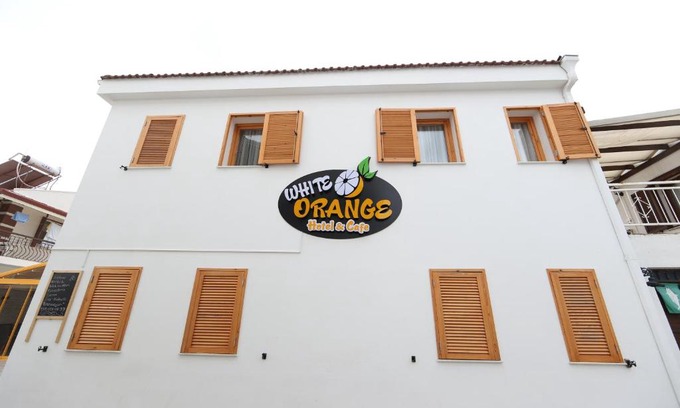 Sigacık Hotel | White Orange
