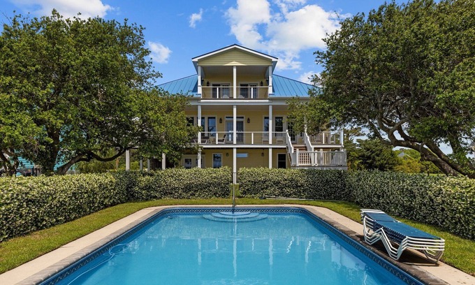 Morehead City House | White Rock-Soundfront Home with Pool