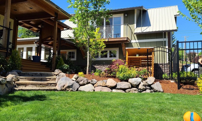 White Salmon House | White Salmon Guest Studio