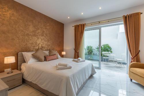 Ta' Pennellu Apartment | White Sands