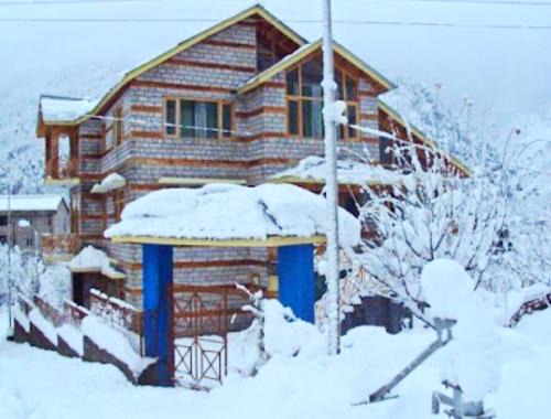 New Manali Villa | White villa cloud 9