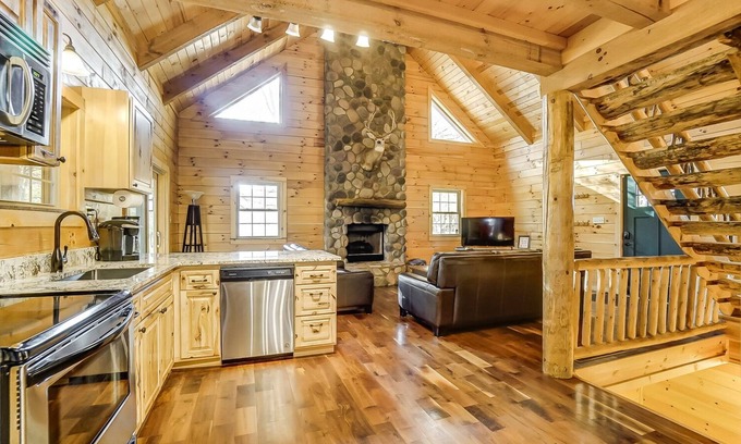 Rockbridge Cabin | Whitetail Pines Cabin Hocking Hills