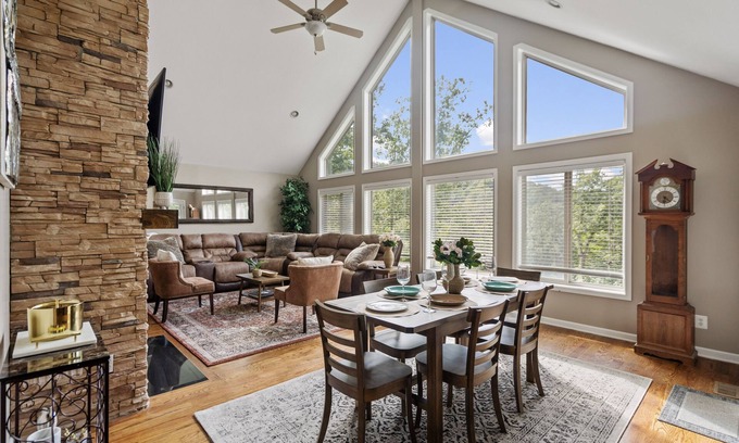 Front Royal Ski Chalet | Whitetail Summit - Shenandoah/hot tub/wineries