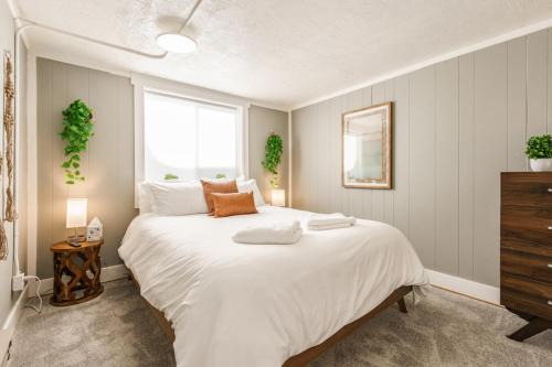 Veterans Park Apartment | Whitewater Apartment