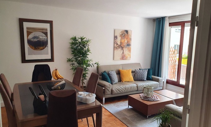 Cœur de Ville Apartment | Whole 4-room apartment in residence