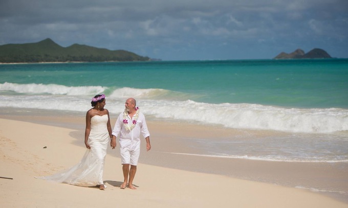 Silver Sands Villa | WHOLE HOUSE-WEDDINGS, REUNIONS, SPECIAL OCCASIONS OR JUST BECAUSE