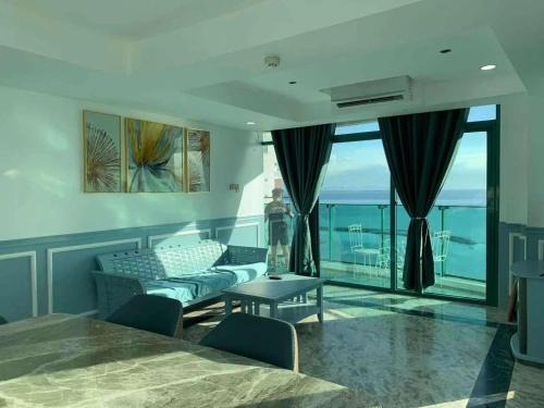 Ermita Night District Apartment | Whole Ocean View Manila Bay 4 Bedrooms