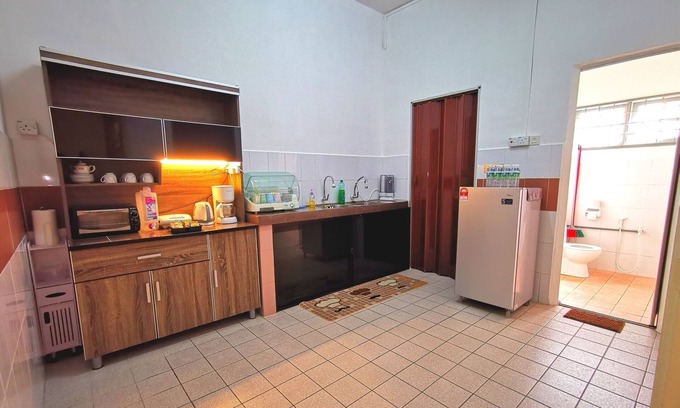 Klebang Kechil House | WHY PAY MORE @ Downtown Double Storey Homestay