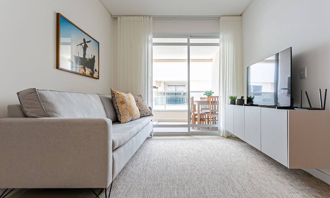 Ingleses Norte Apartment | WI-FI 400MB | 500m from the sea | Barbecue #IA11
