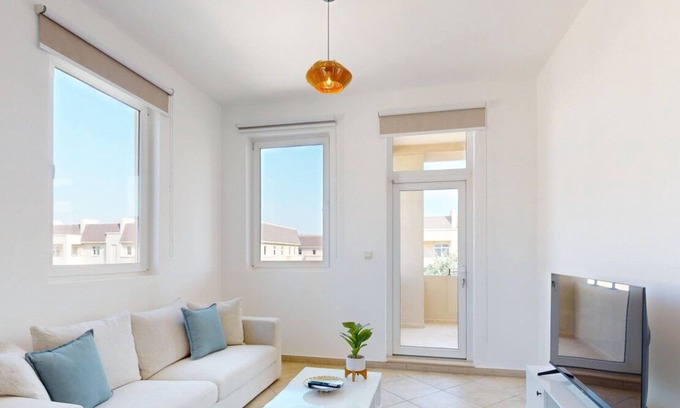 Motor City Apartment | Widcombe House - Tranquil One Bed in Motor City