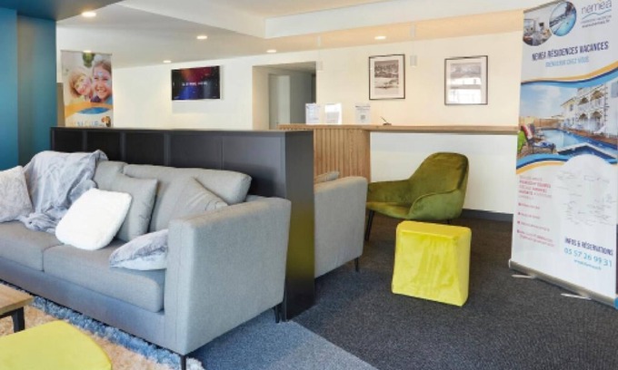 Les Deux Alpes Apartment | Wifi, 350m from resort center, fitness, swimming pool, sauna, hammam, tv, ski locker, 58m²