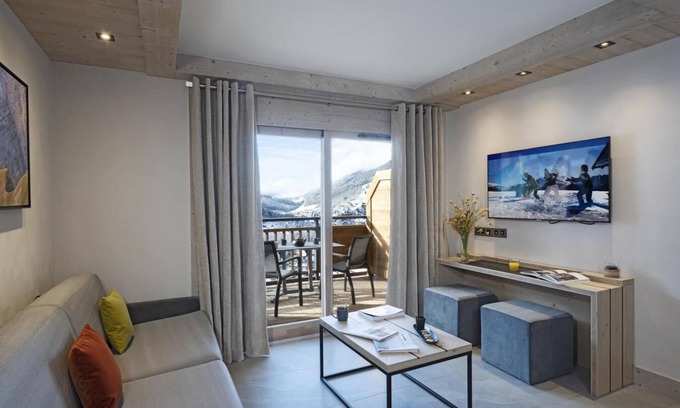 Le Grand-Bornand Apartment | Wifi, fitness, swimming pool, balcony, parking, tv, ski locker, 60m², Le Grand Bornand