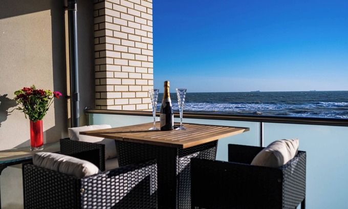 Sandown House | Wight Stone Luxury Townhouse - Breathtaking Views
