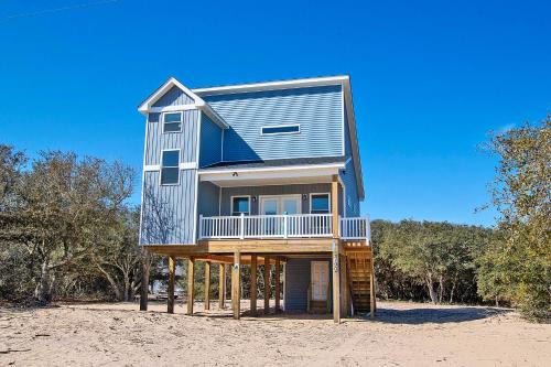 Carova Beach House | WILD HORSES! Secluded, 4-wheel drive, family get-away, 4x2190, Just Beachy