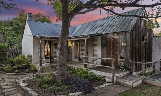 Fredericksburg House | Wildflower Cottage/PERFECT LOCATION!/Walk to Main/Marktplatz!