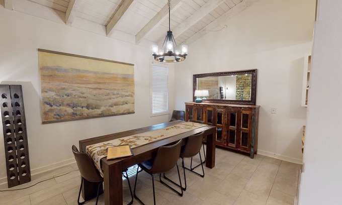 Sunriver Condo | Wildflower Retreat with A/C, BBQ Grill & Patio