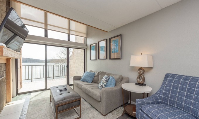 Thayerville Condo | Will O' The Wisp 301D: Lakefront 2 Bedroom Condo with 2 Baths, Free WIFI!