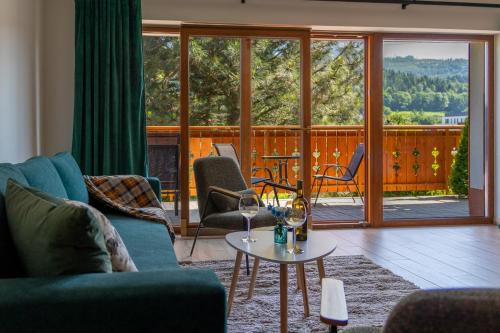 Szczyrk Bed & Breakfast | Willa i Wzgórze Jerrego Apartamenty i pokoje z widokiem na góry