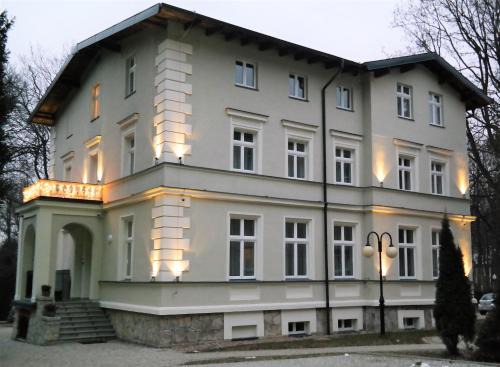 Polanica-Zdroj Hotel | Willa Mała Pieniawa