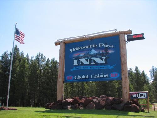Crescent Hotel | Willamette Pass Inn & Chalets