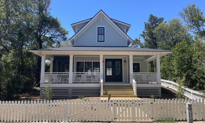 Cape Fear Station House | Willet on Kinnakeet | 3 Bed, 3 Bath