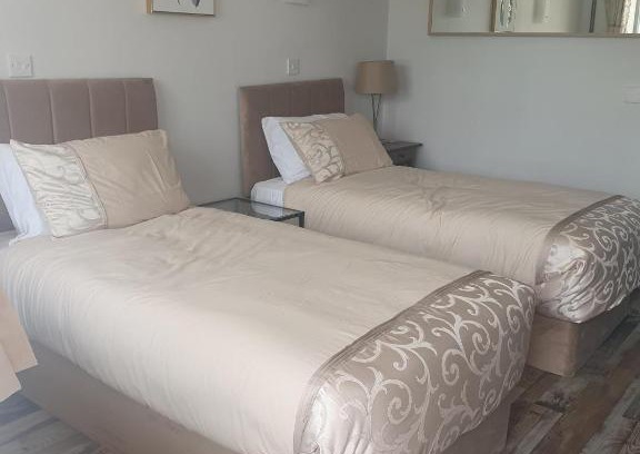 Pegsdon Ski Chalet | Willow Country Chalet in Pegsdon