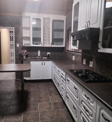 Three Rivers Apartment | Willow guest house