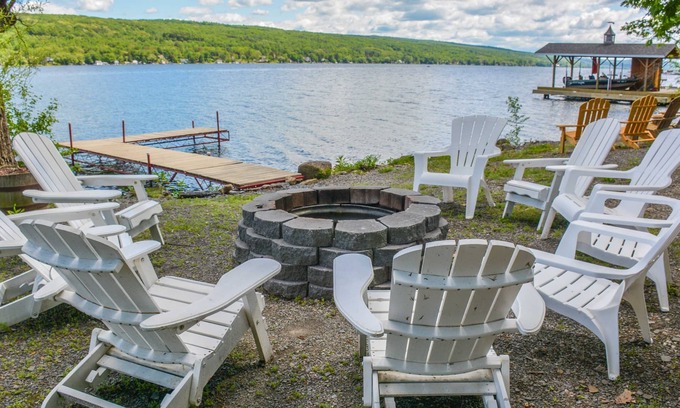 Town of Jerusalem Cottage | Willow Landing - Enjoy Breathtaking Sunrises on Keuka Lake!