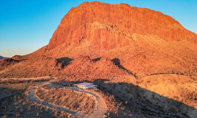 Terlingua House | Willow Mtn. Ridge: Luxury & seclusion 10mi to BBNP