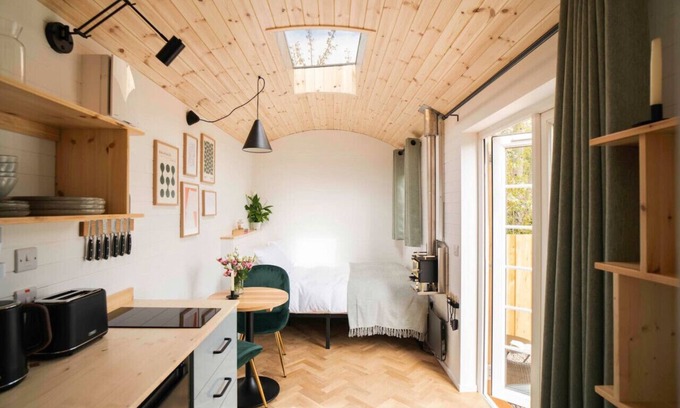 Ballater Cabin | Willow's Nordic Shepherds Hut