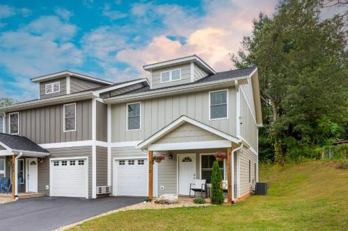 Asheville House | Willow Sycamore by AvantStay 6 Mins to Downtown