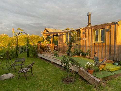 Taunton House | Willowbank shepherds hut