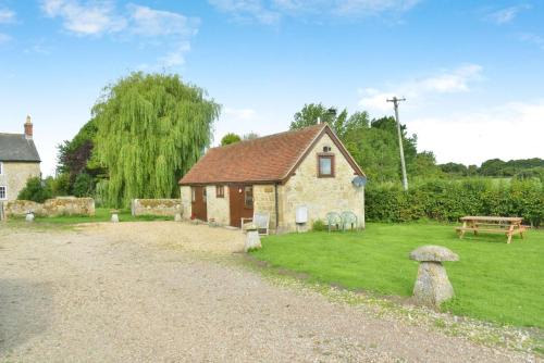 Newport House | Willows