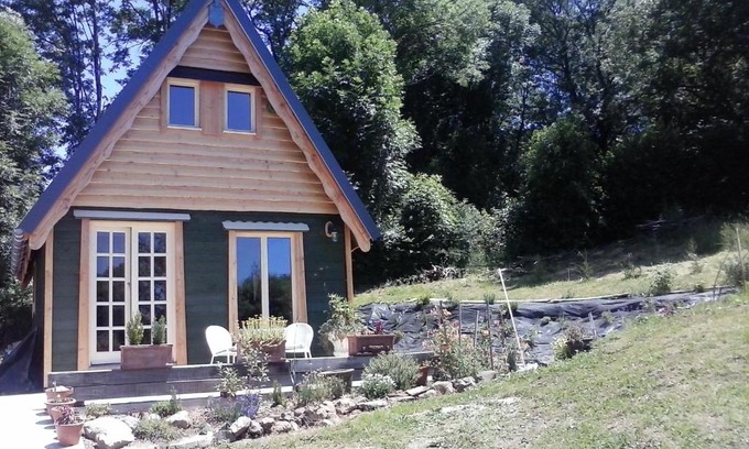 Aveze Ski Chalet | WillowTree Cottage