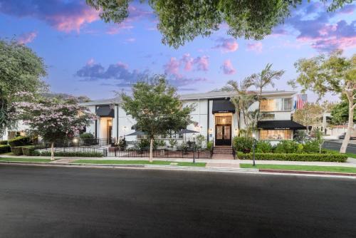 Carthay Circle Hotel | Wilshire Crest Hotel